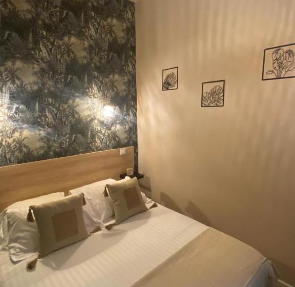 חדר סטנדרט, Logis Hôtel Le Cygne