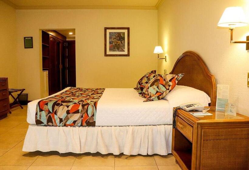 اتاق استاندارد, Los Parrales