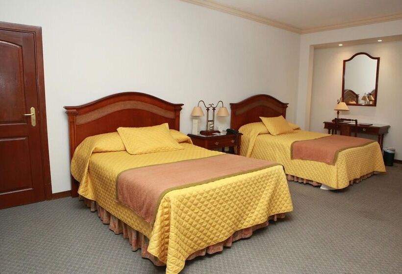 اتاق سوپریور, Los Parrales