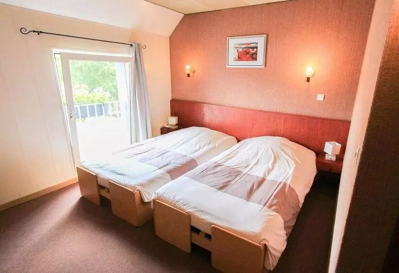 Standard Room, Restaurant De La Poste Mulhouse Ottmarsheim