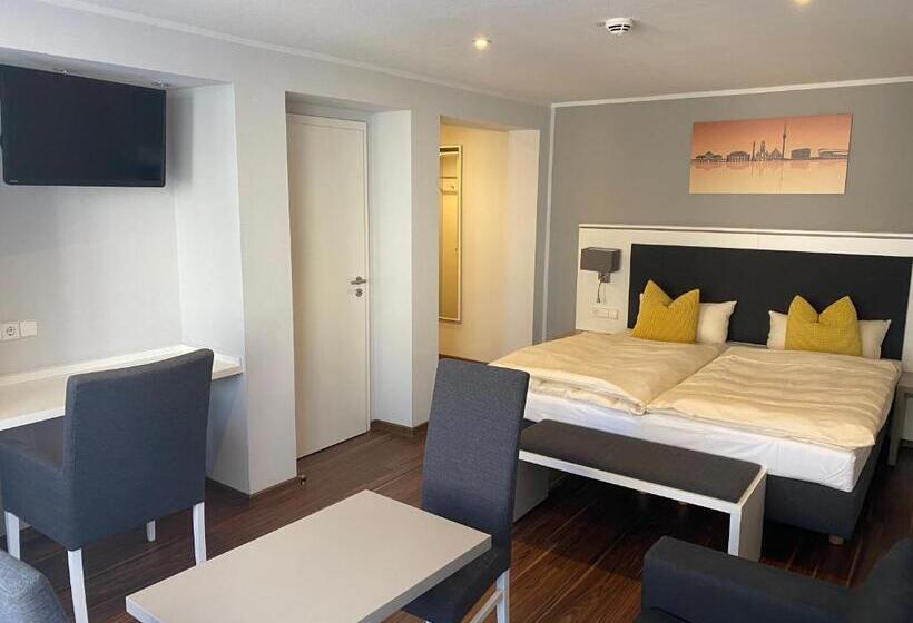 Delüks Oda, Mirage City Hotel Stuttgart Zentrum