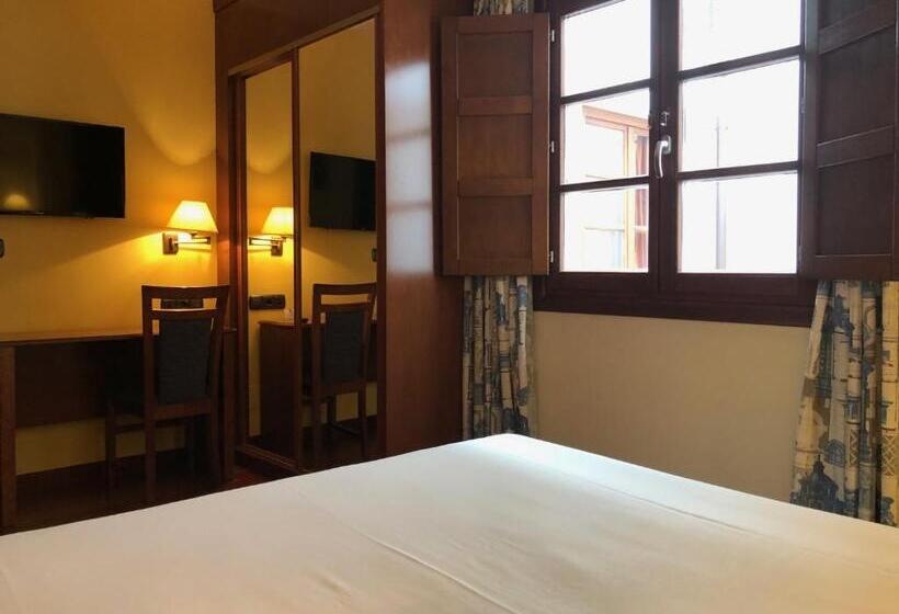 חדר אקונומי, Aroi Bierzo Plaza