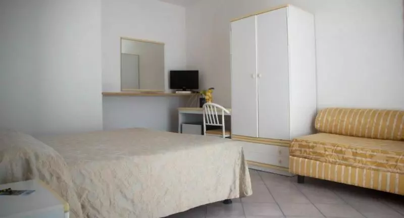 اتاق استاندارد چهارنفره با چشم‌انداز باغ, Albergo Diffuso Bacco Furore
