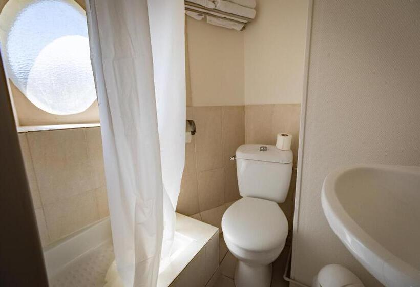 スーペリアールーム, De La Gare