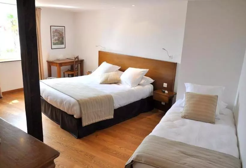 スーペリアトリプルルーム, Hôtel Euzkadi