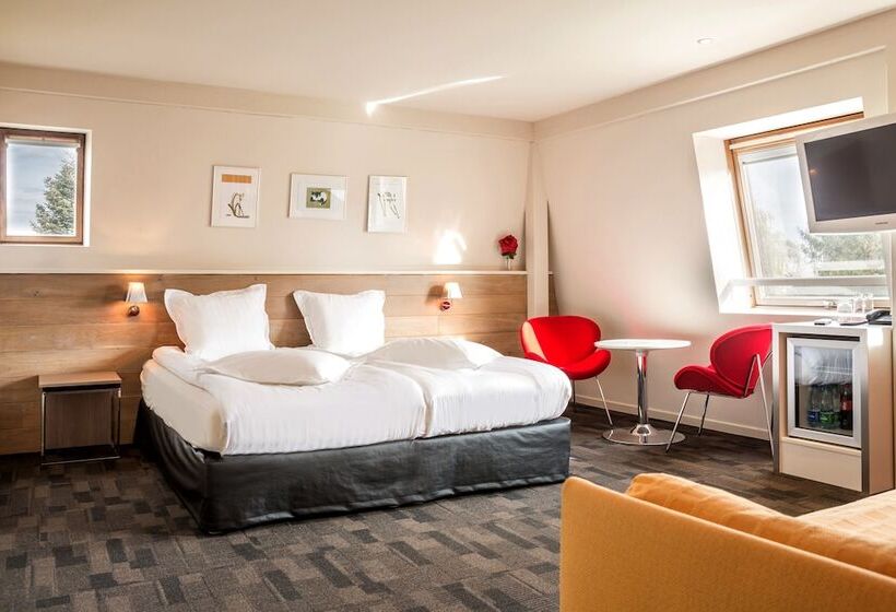 コンフォートルーム, Logis Hôtel Restaurant La Rochette