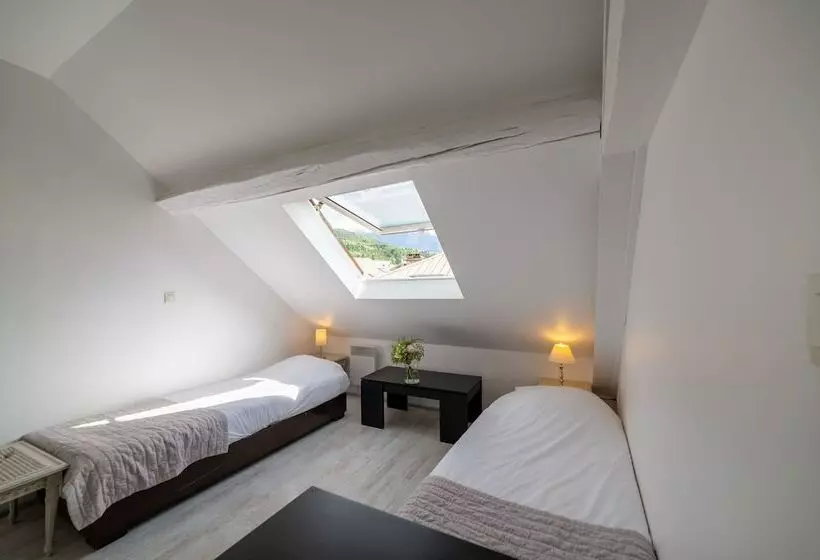 Standard Quadruple Room, Logis   Hotel De La Mairie