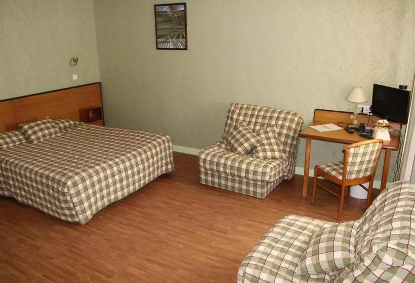 スタンダード４人部屋, Logis Des Trois Maures