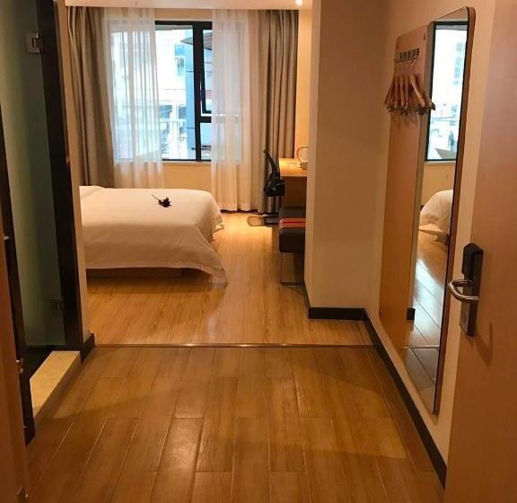 Номер Премиум, 7 Days Premium Chongqing Jiangbei International Airport Branch