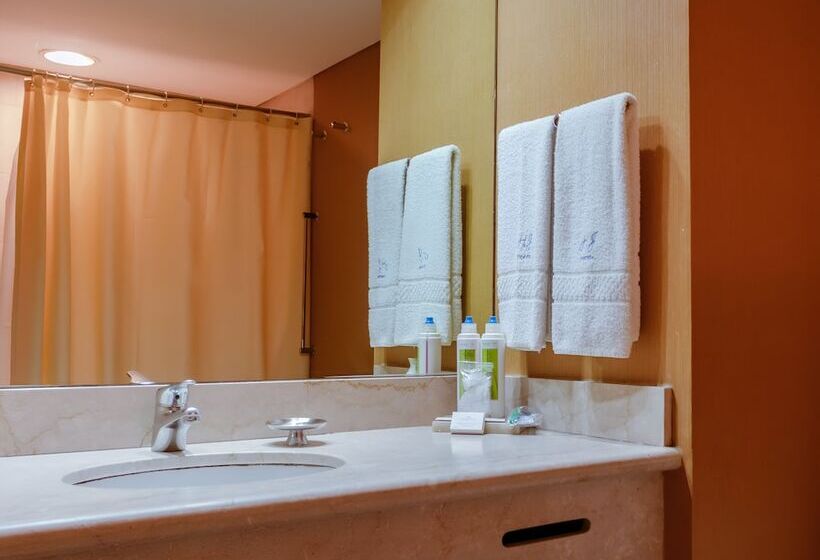 اتاق سوپریور سه تخته, Howard Johnson Plaza By Wyndham Buenos Aires Florida Street