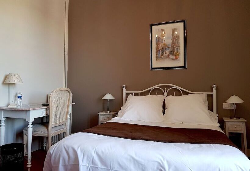 Номер Стандарт, Hôtel Bistrot Le Marceau
