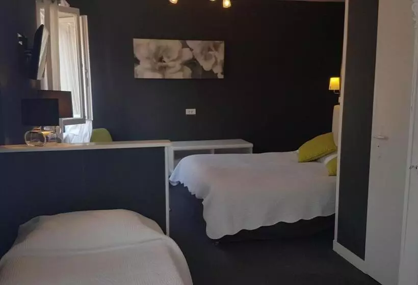 スタンダードトリプルルーム, Hôtel Restaurant Beau Rivage