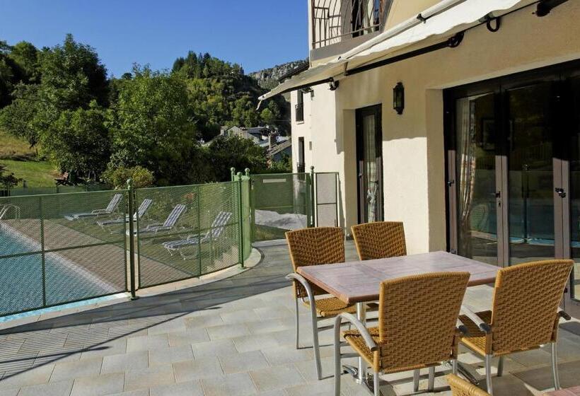 Семейный Номер, Logis Hôtel Restaurant Le Mont Aigoual