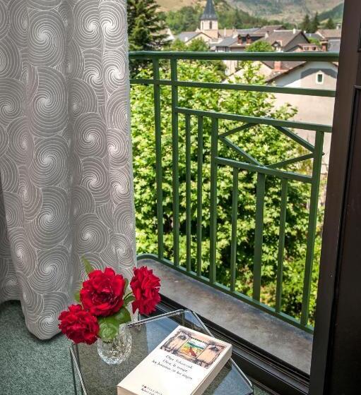 Семейный Номер, Logis Hôtel Restaurant Le Mont Aigoual