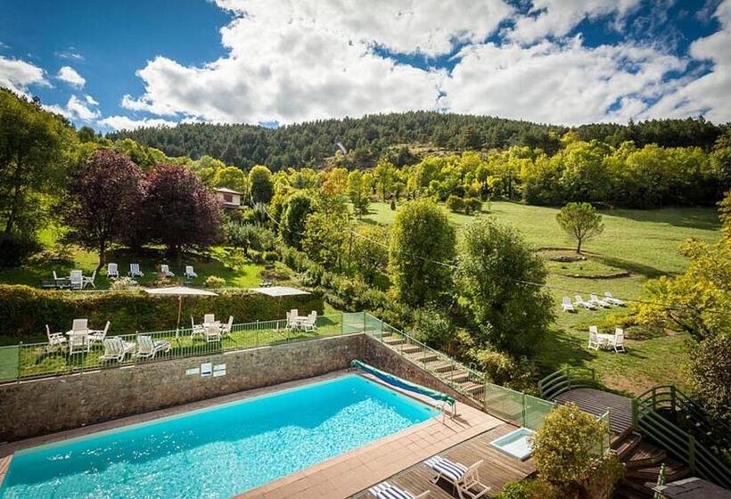 Номер Basic, Logis Hôtel Restaurant Le Mont Aigoual