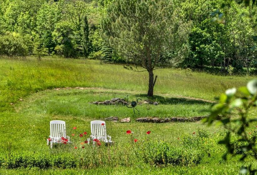 Апартаменты 2 Спальни, Logis Hôtel Restaurant Le Mont Aigoual