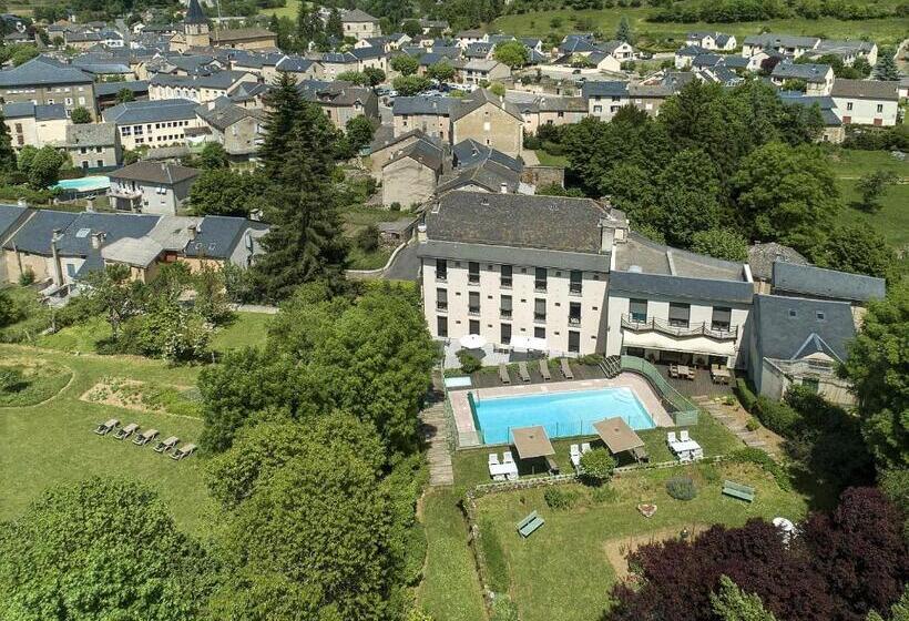 Апартаменты 2 Спальни, Logis Hôtel Restaurant Le Mont Aigoual