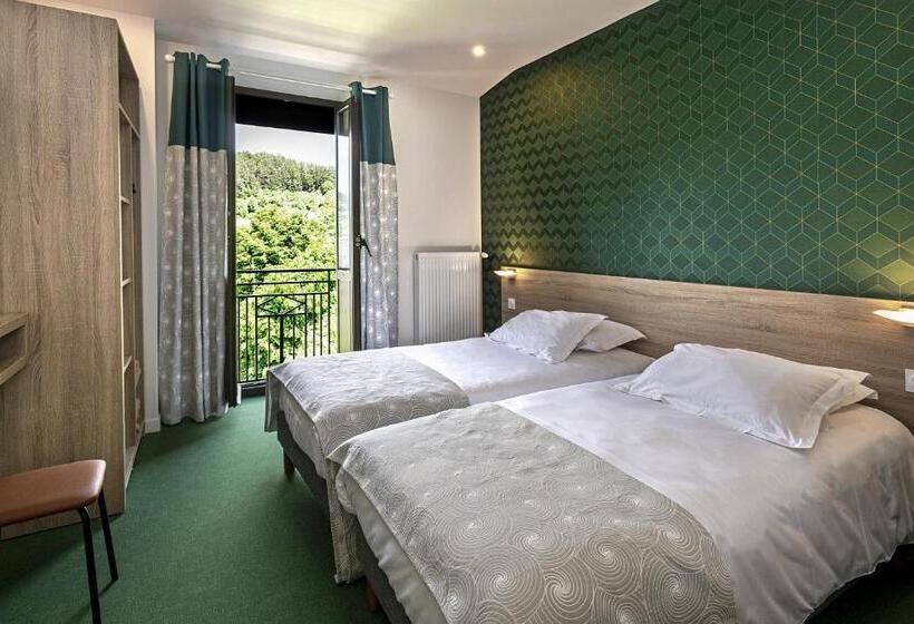 Номер Стандарт, Logis Hôtel Restaurant Le Mont Aigoual