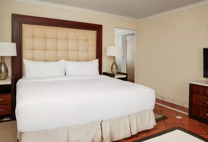 سوییت جونیور با چشم‌انداز دریا, The House By Elegant Hotels   All Inclusive, Adults Only