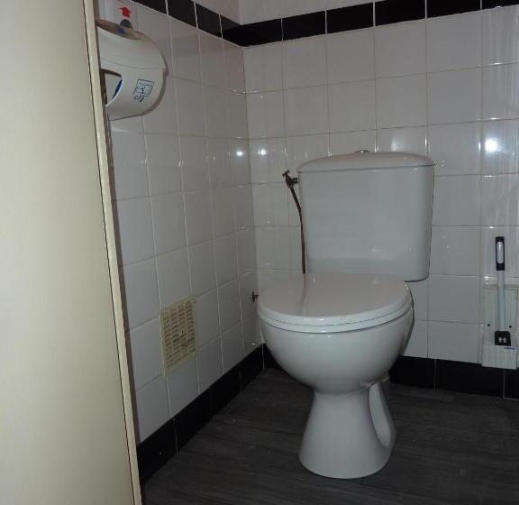 חדר סטנדרט לשלושה, Les Jardins Du Forez