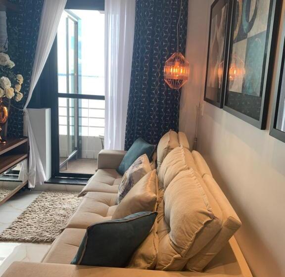 ２ベッドルームアパートメント, Tropical Executive