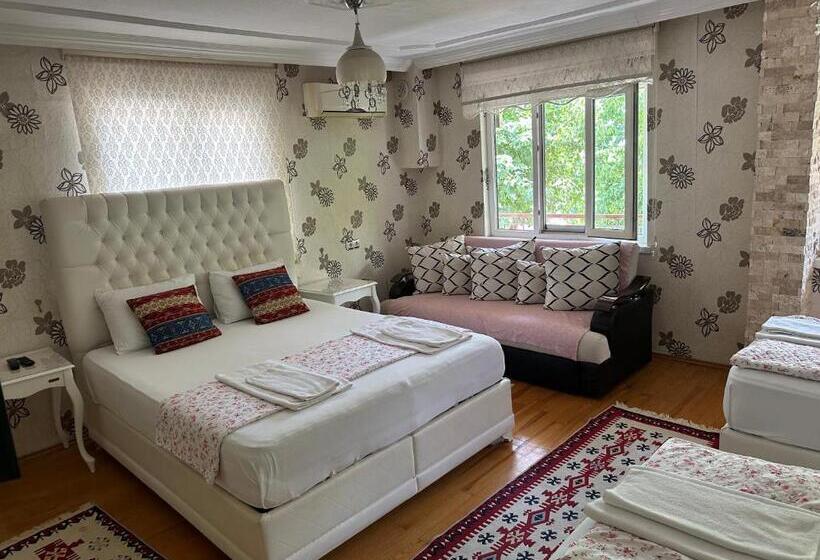 Pokój Czteroosobowy Superior, Sinter Terasse House