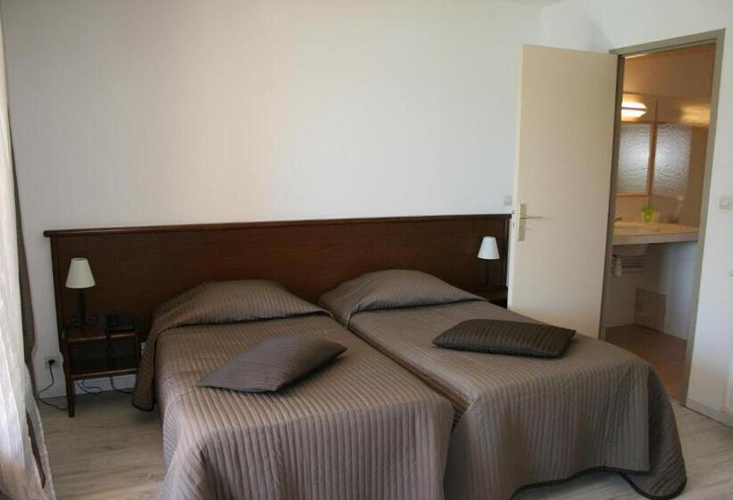 Номер Стандарт Вид на Озеро, Auberge Des Salles