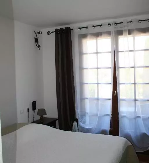 シングルデラックスルーム, Auberge Des Salles