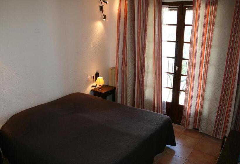 Номер Стандарт Вид на Озеро, Auberge Des Salles