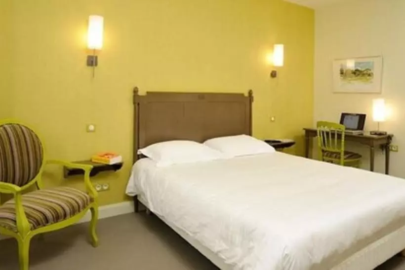 スーペリアールーム, Hostellerie Du Forez
