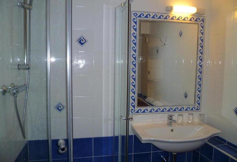 连接 1 卧室公寓, Hôtel Le Mirage