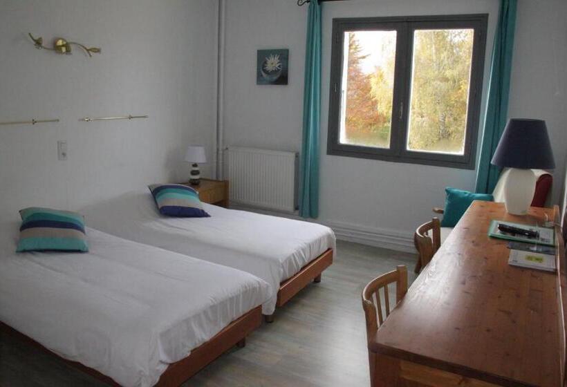 Номер Комфорт, Hôtel Logis La Crémaillère