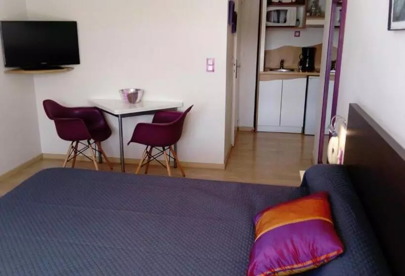 プレステージワンルーム, Hôtel Résidence Bergara