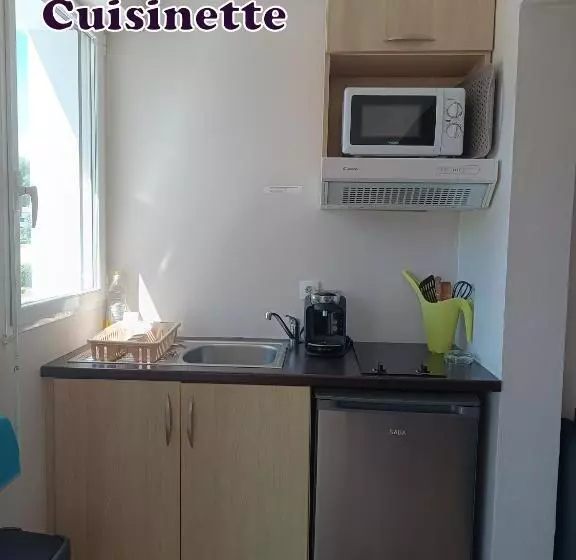 ファミリーステューディオ, Hôtel Résidence Bergara