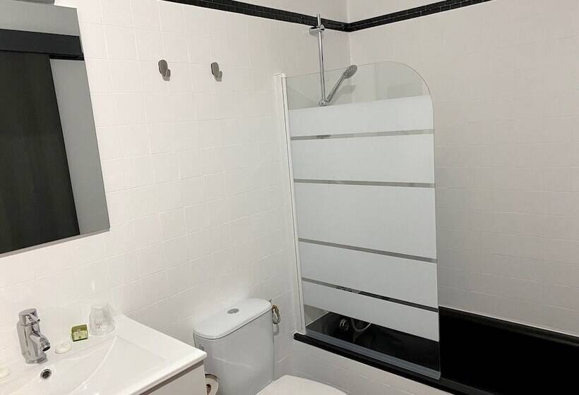 Номер Стандарт, L Escale Des Alpilles