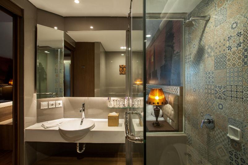 חדר פרמיום, Zentral León