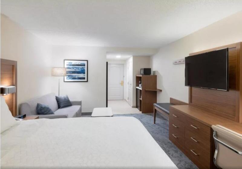 חדר משפחתי, Zentral León