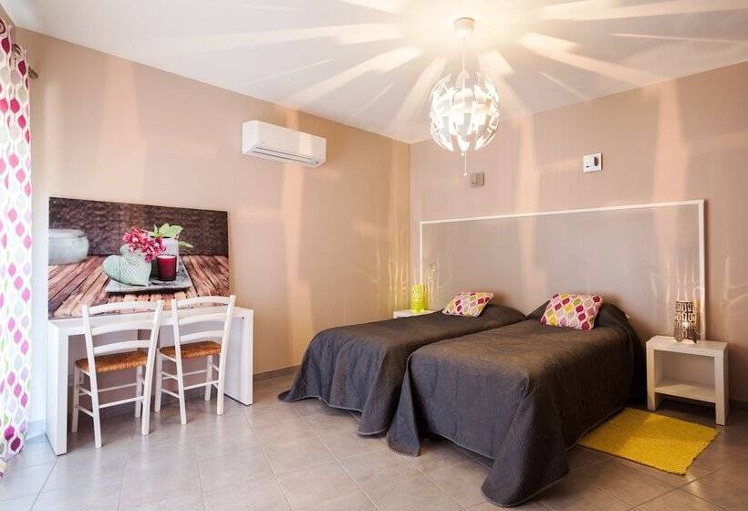 غرفة قياسية, Logis Hotel Restaurant L  Auberge Cigaloise