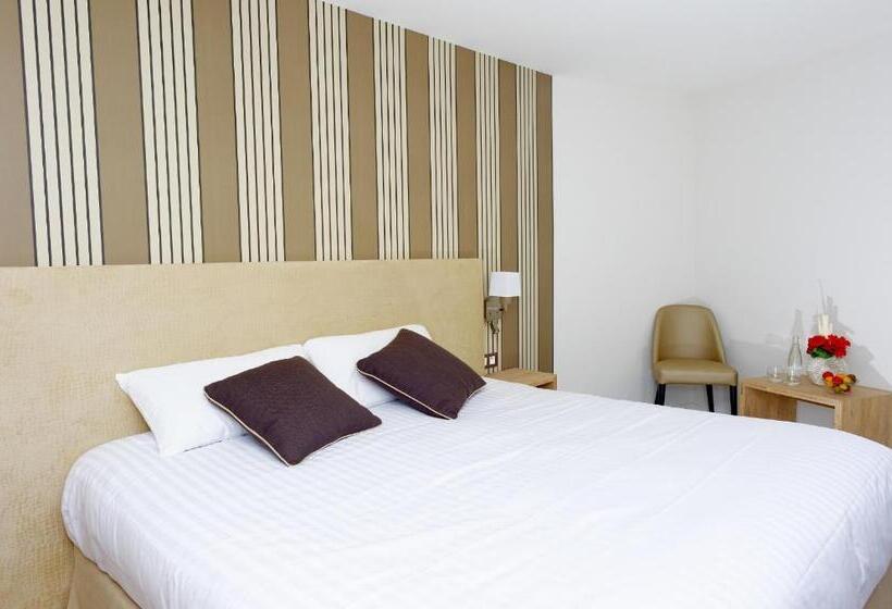 חדר סטנדרט עם ג'קוזי, Logis Hotel De La Nivelle