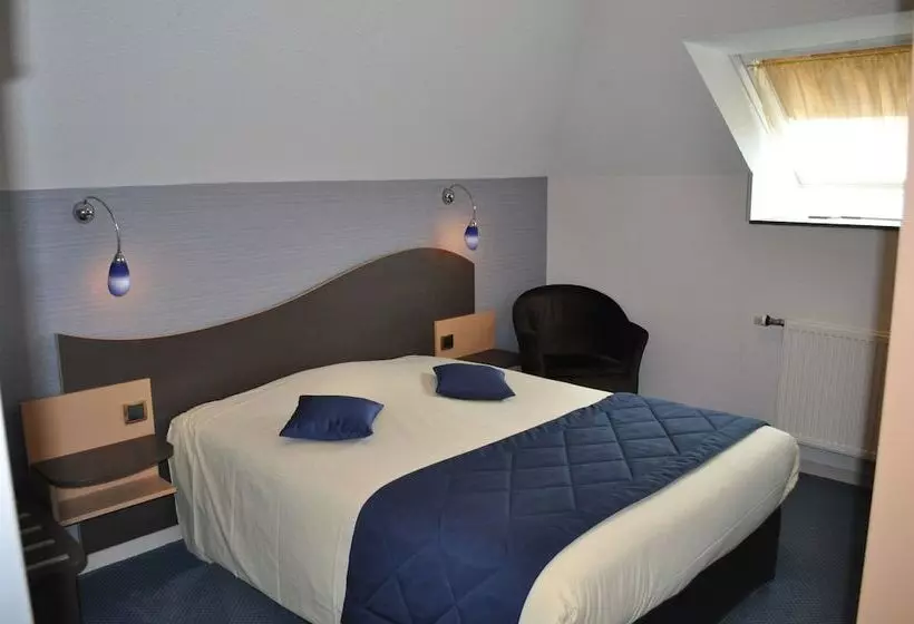اتاق استاندارد یک نفره, Logis Hôtel Au Tambour