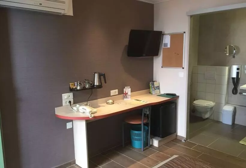 اتاق راحتی, Logis Hôtel Au Tambour