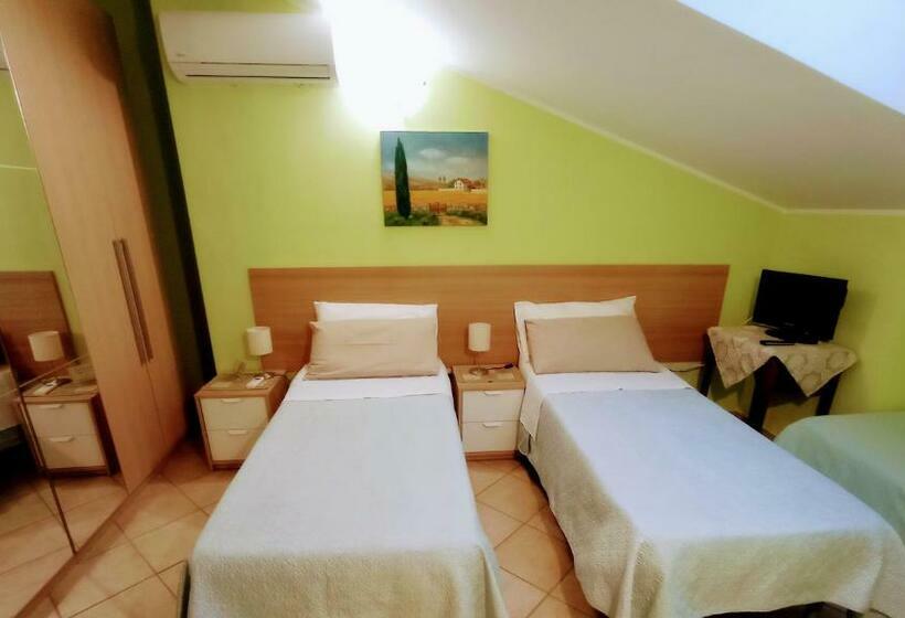 اتاق استاندارد چهار تخته, B&b Villa Maria Paola Alloggi Temporanei Isernia