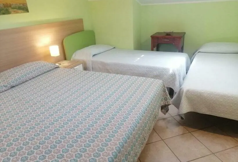 اتاق استاندارد چهار تخته, B&b Villa Maria Paola Alloggi Temporanei Isernia