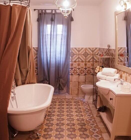 Полулюкс, Casa Lu Duttori