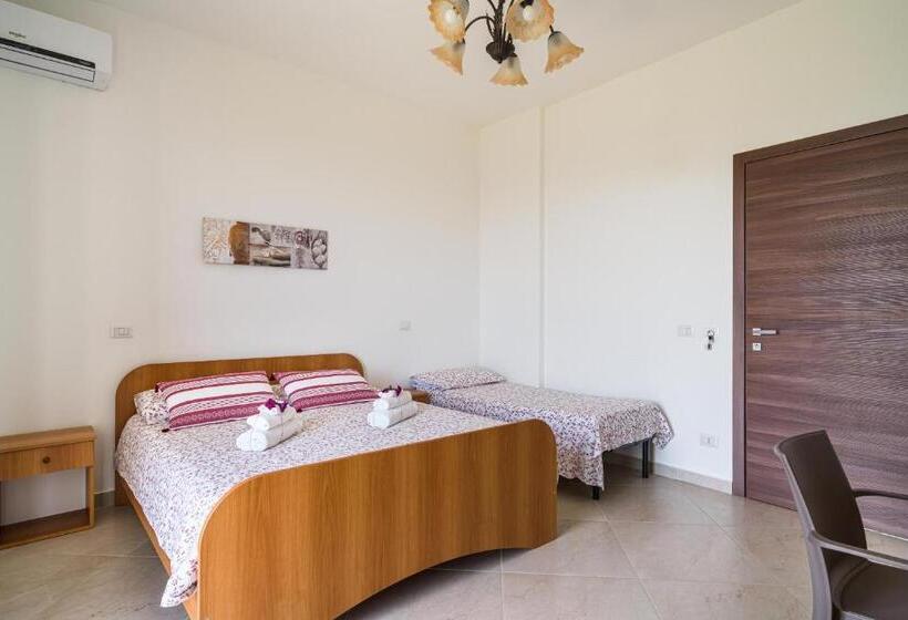 اتاق استاندارد سه نفره, Affittacamere Villa Antonio