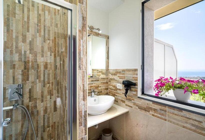 اتاق استاندارد سه نفره, Affittacamere Villa Antonio