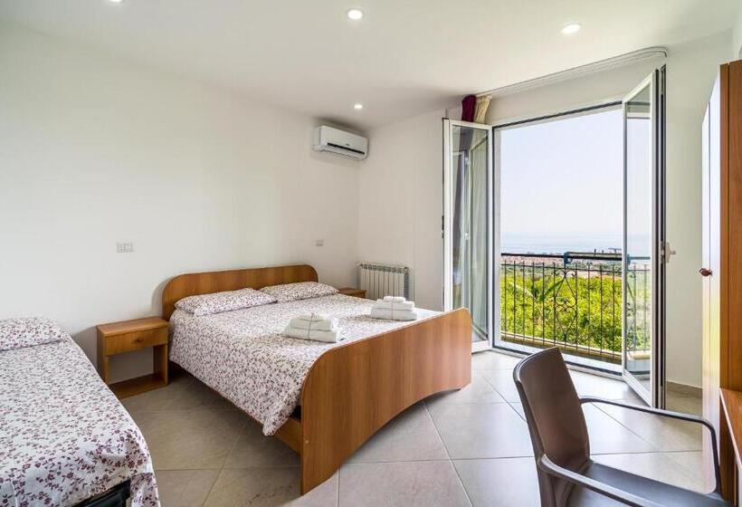 اتاق استاندارد سه نفره, Affittacamere Villa Antonio