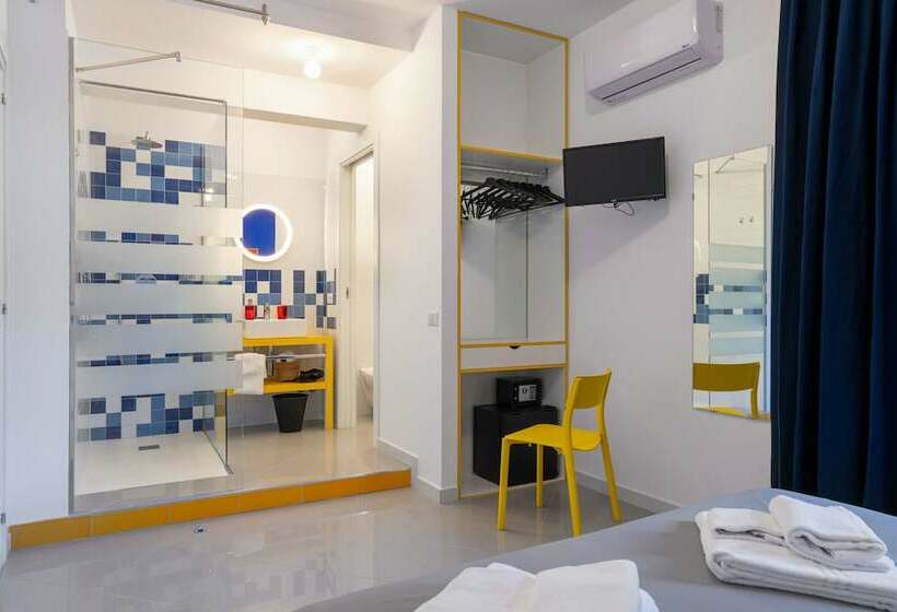 Номер Стандарт Вид на Горы, Nesea