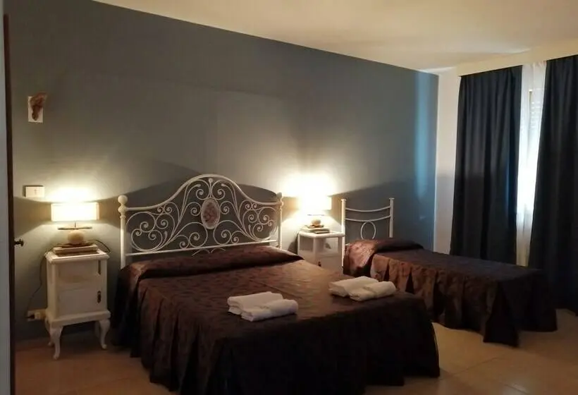 スタンダード４人部屋, Villa Oasi