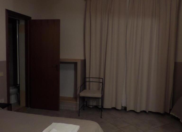 ファミリールーム, Villa Oasi